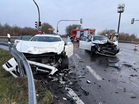Verkehrsunfall mit drei Verletzten